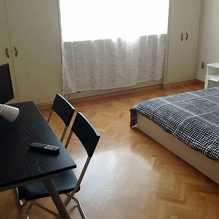 Center Town Bed and Breakfast 2*